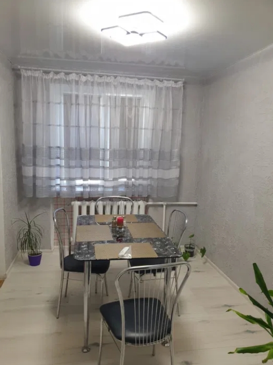 продажа трехкомнатной квартиры номер A-174345 в Малиновском районе, фото номер 9